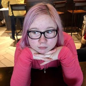 Meet your Posher, Valerie